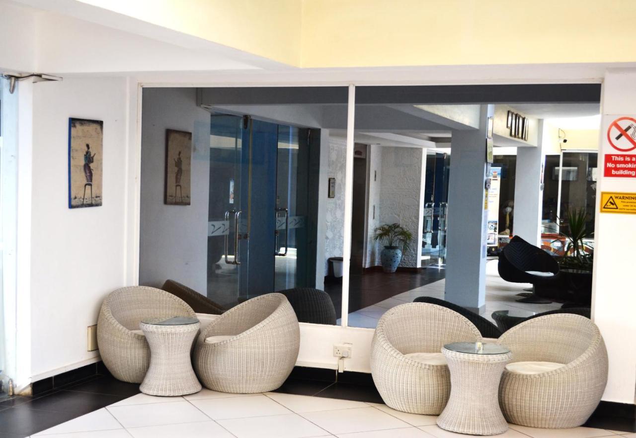 במבורי Cowrie Shell Beach Apartments Official מראה חיצוני תמונה