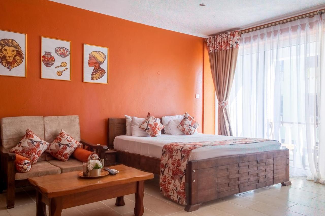 במבורי Cowrie Shell Beach Apartments Official מראה חיצוני תמונה