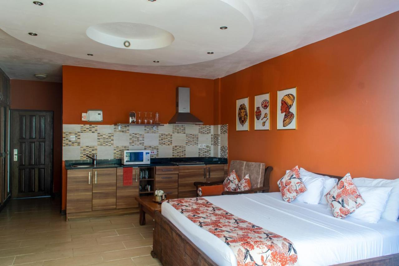 במבורי Cowrie Shell Beach Apartments Official מראה חיצוני תמונה