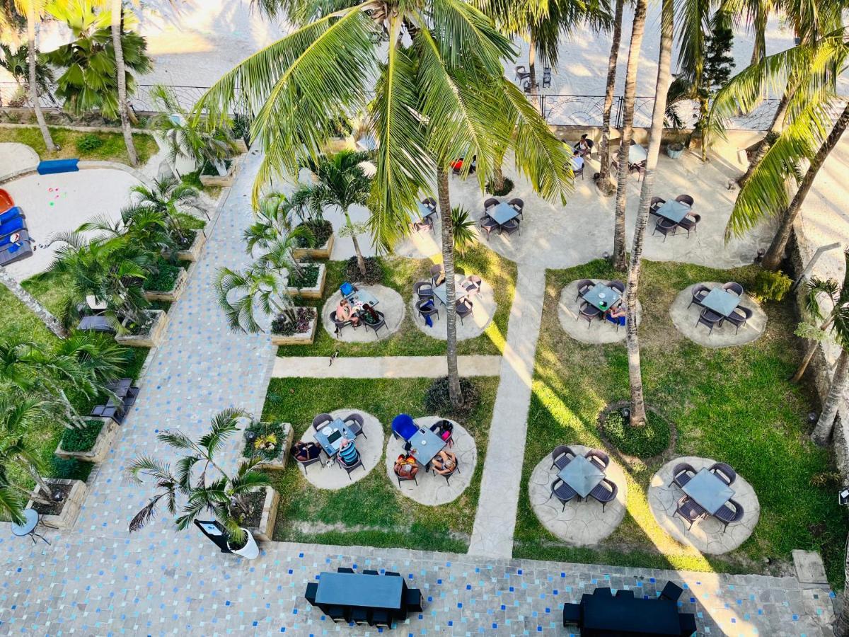 במבורי Cowrie Shell Beach Apartments Official מראה חיצוני תמונה