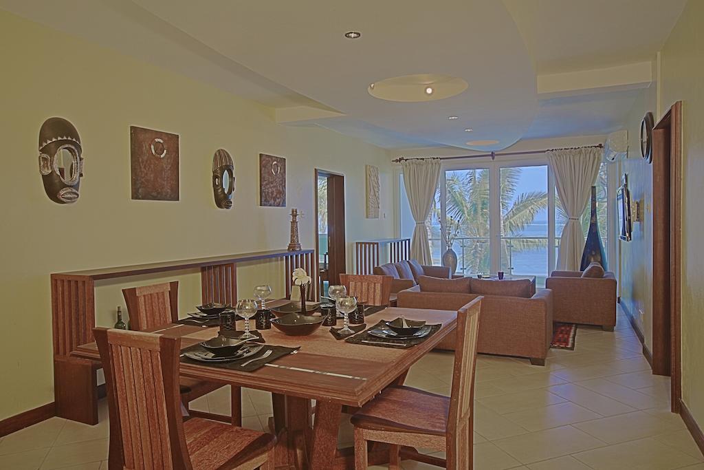 במבורי Cowrie Shell Beach Apartments Official מראה חיצוני תמונה